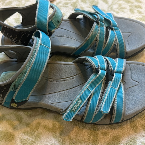 Teva sandals - Picture 4 of 4